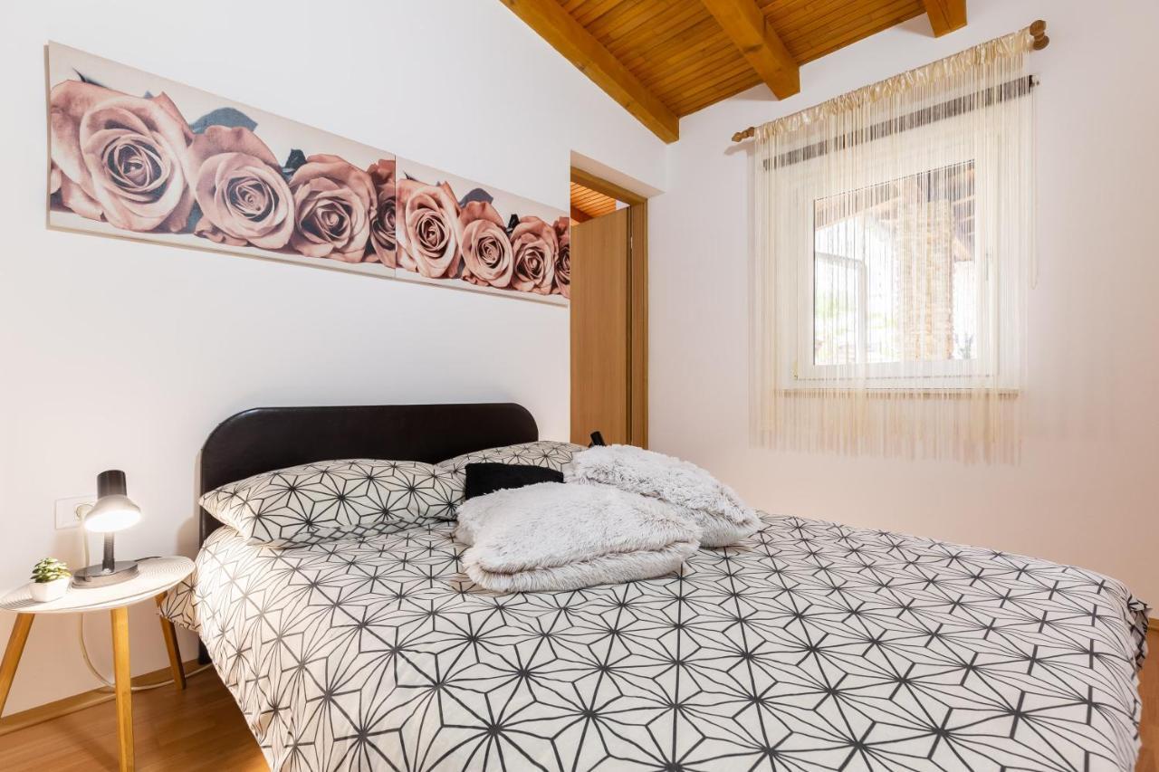 PUY Holiday Home Bukovac מראה חיצוני תמונה